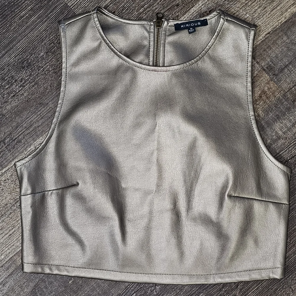 Kirious Women's Metallic FauxLeather Crop Top Full-Zip Size M - Picture 4 of 6